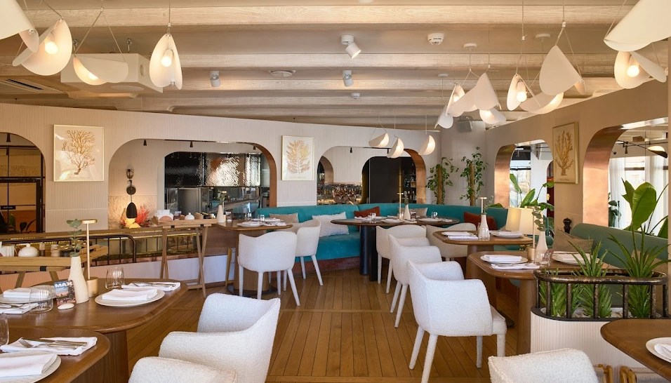 Фото №2 зала Верхняя палуба