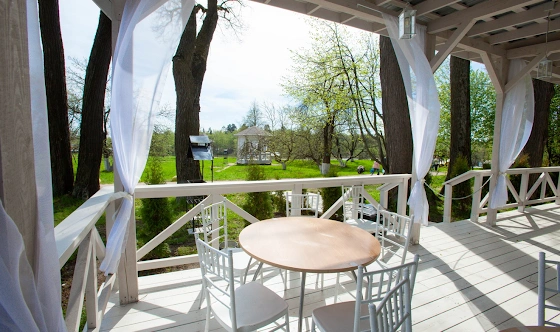 Фото №6 зала Открытая веранда «Царская Трапеза»