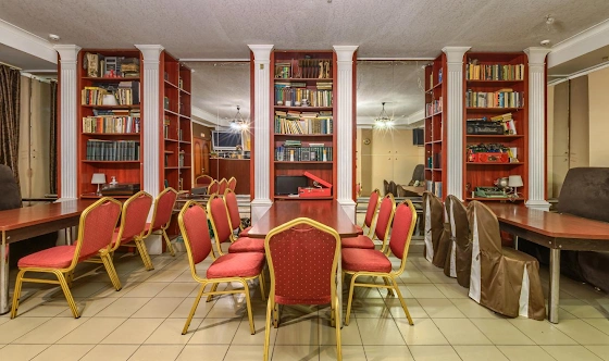 Фото №3 зала Зал «Библиотека»