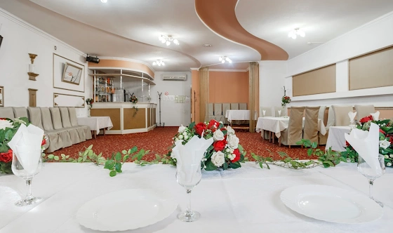 Фото №6 зала Красный зал