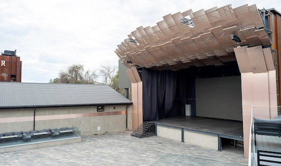 Фото №1 зала Концертная площадка