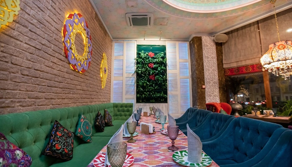 Фото №2 зала Цветной зал