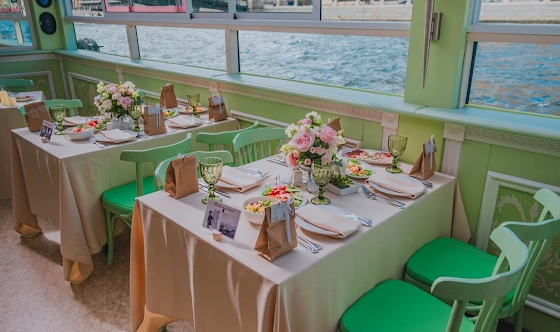 Фото №1 зала Палуба