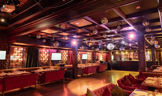 Фото №3 зала Караоке-бар