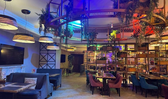 Фото №2 зала Зал «Версаль»