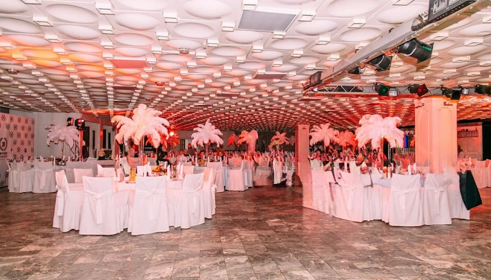 Фото №2 зала Зал «Хрустальный» 