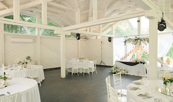 Фото №3 зала Веранда и Старинный особняк