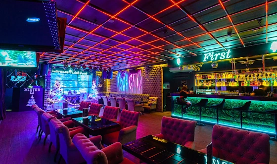 Фото №3 зала Караоке- клуб