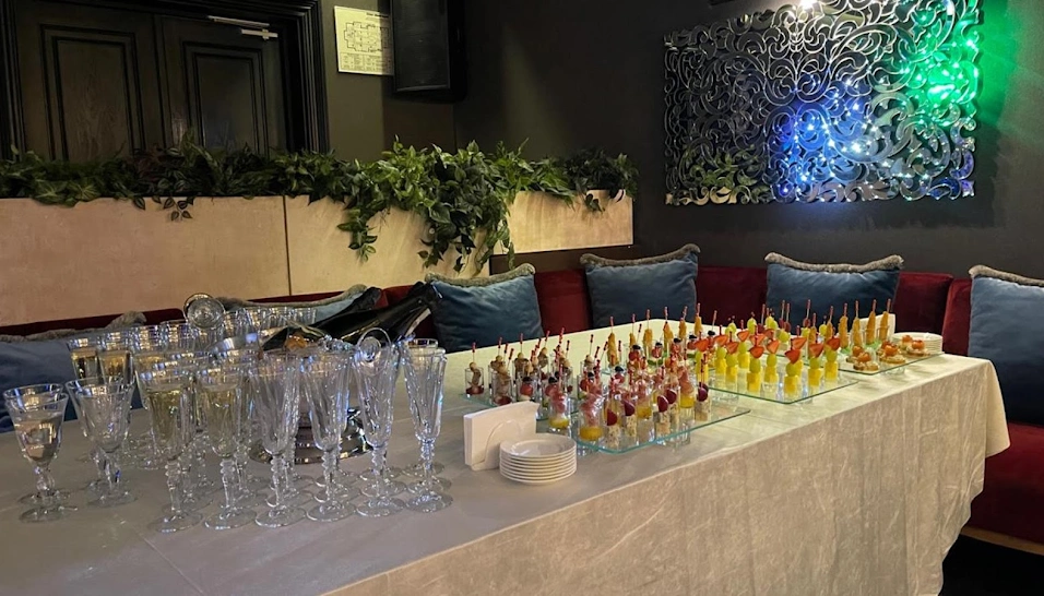 Фото №4 зала Караоке-зал