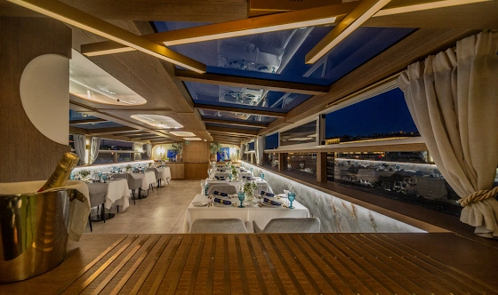 Фото №15 зала Палуба