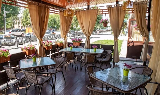 Фото №1 зала Летняя веранда 