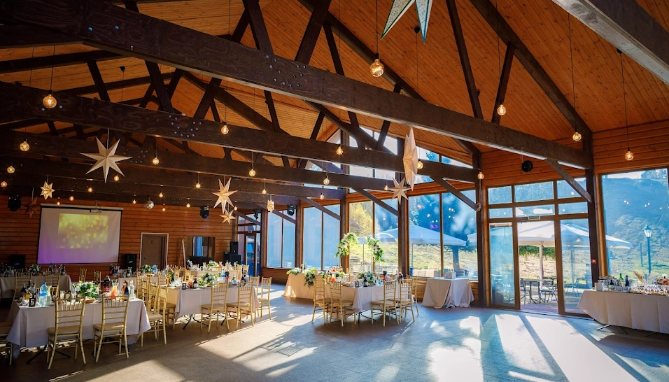 Фото №6 зала Шале на склоне