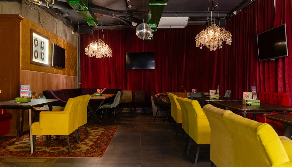 Фото №4 зала Караоке-зал