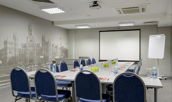 Фото №6 зала Конференц-зал «Май»