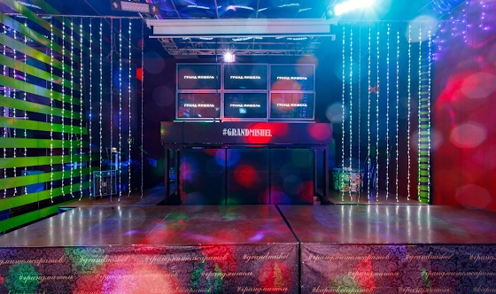 Фото №9 зала Караоке-бар «Неон»