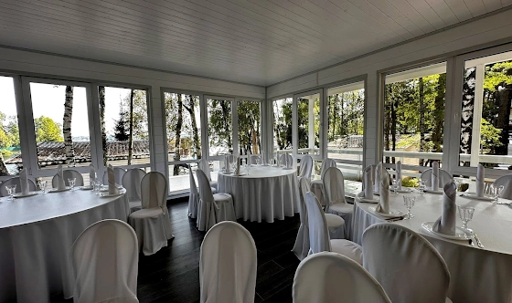 Фото №2 зала Большая застекленная беседка