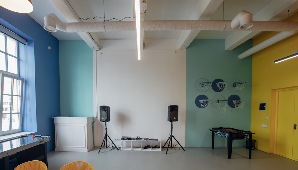 Фото №6 зала Зал "Караоке"