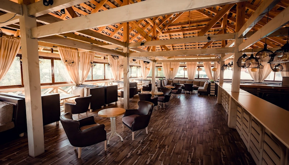 Фото №4 зала Летняя веранда