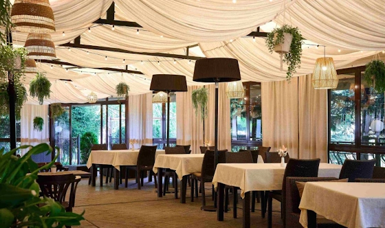 Фото №2 зала Летняя веранда