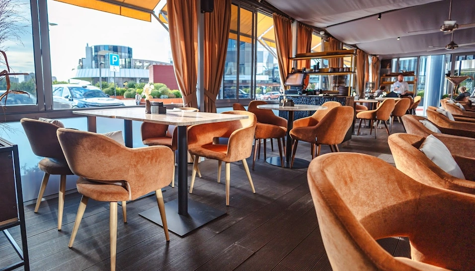 Фото №1 зала Летняя терраса 