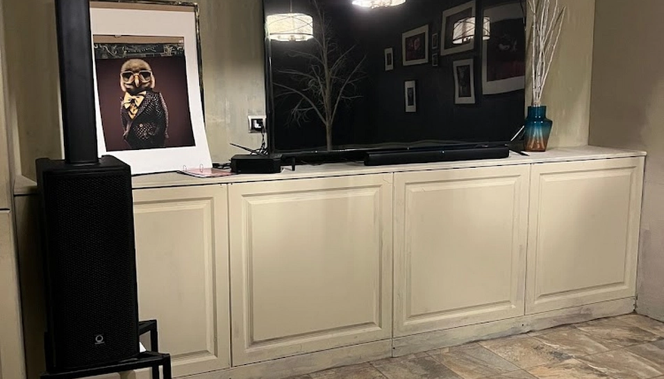 Фото №7 зала VIP-комната с караоке